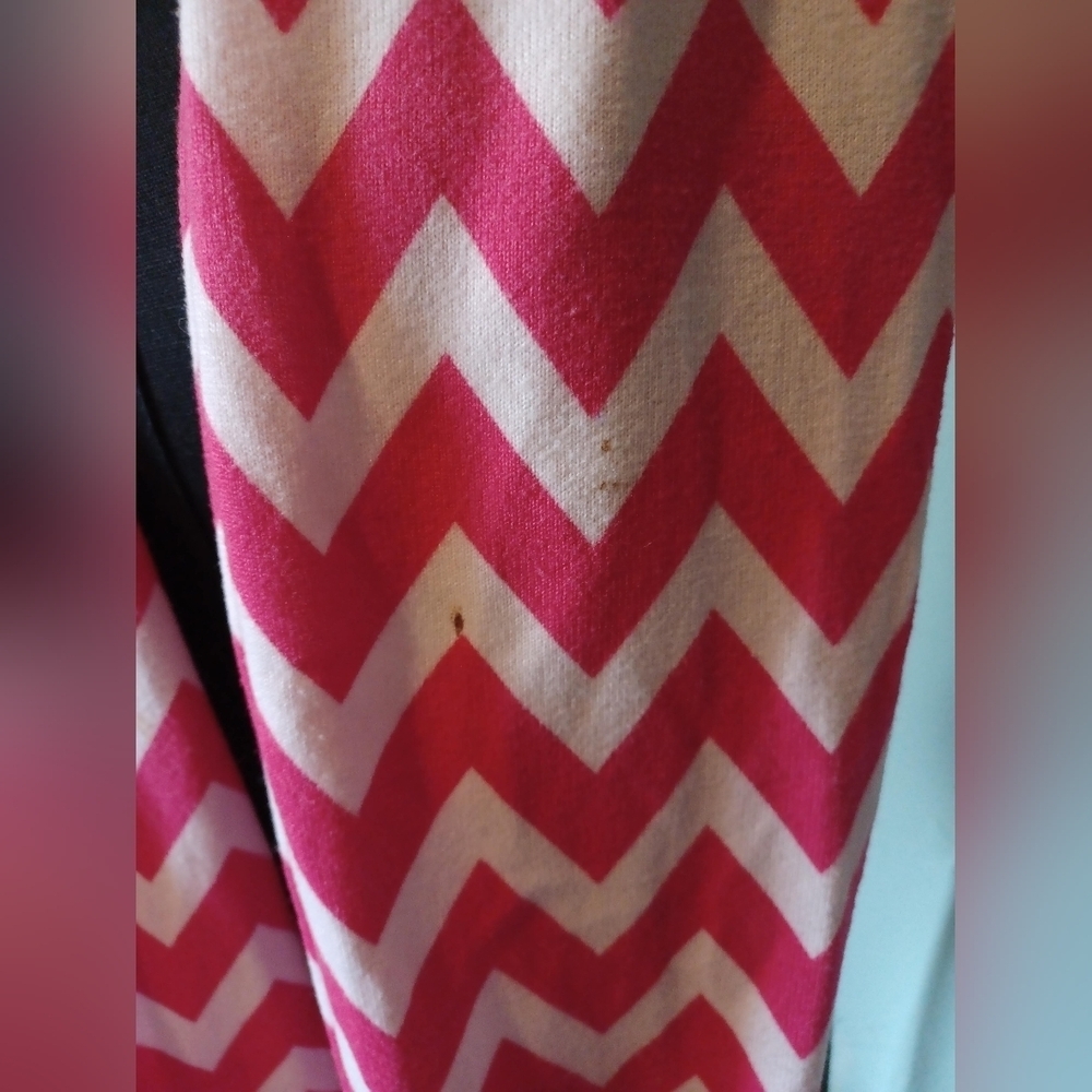 WB Infinity Pink White Chevron Scarf - Picture 4 of 4